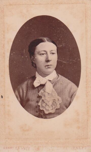 Lena Petronella Johanna van Poeteren